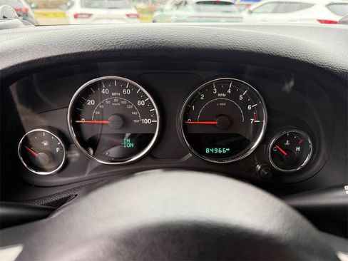 Used 2017 Jeep Wrangler Sport image 14