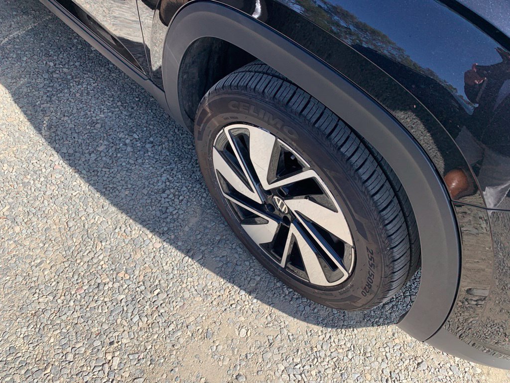 Used 2024 Volkswagen Atlas SE AWD/4WD image 5