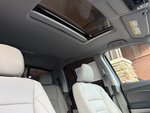 Used 2022 Honda Ridgeline RTL-E image 18