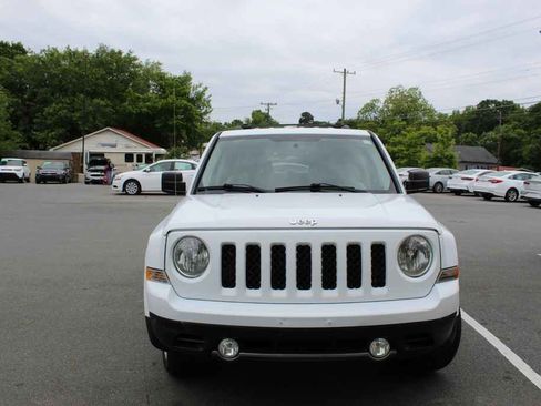 Used 2012 Jeep Patriot Limited FWD image 2