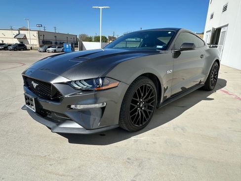 Used 2018 Ford Mustang GT Premium w/ GT Performance Package image 3