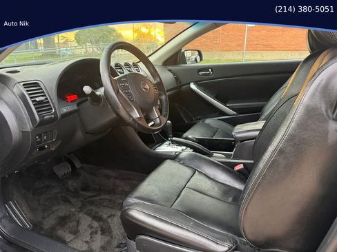 Used 2010 Nissan Altima 3.5 SR w/ Leather Pkg FWD image 9