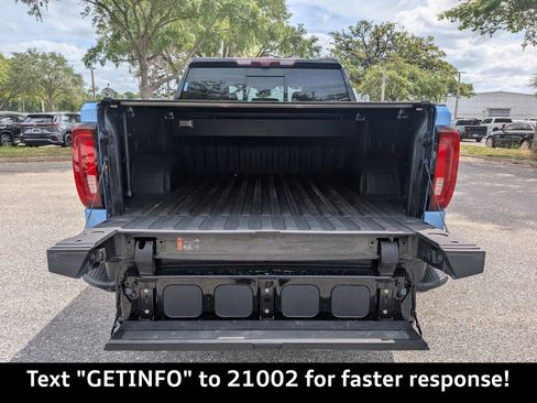 Used 2023 GMC Sierra 1500 AT4 w/ Technology Package image 14