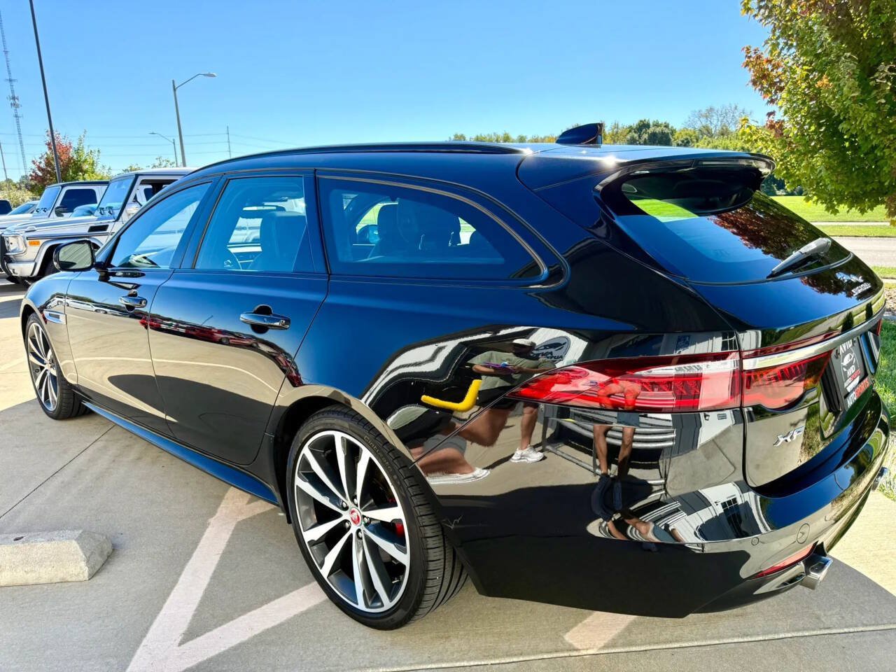 Used 2018 Jaguar XF S AWD/4WD image 6