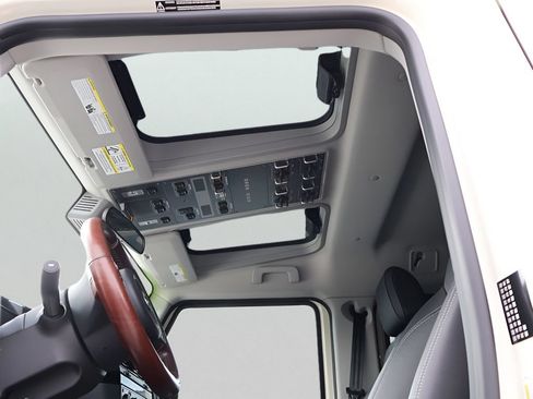 Used 2025 INEOS Grenadier AWD/4WD image 40