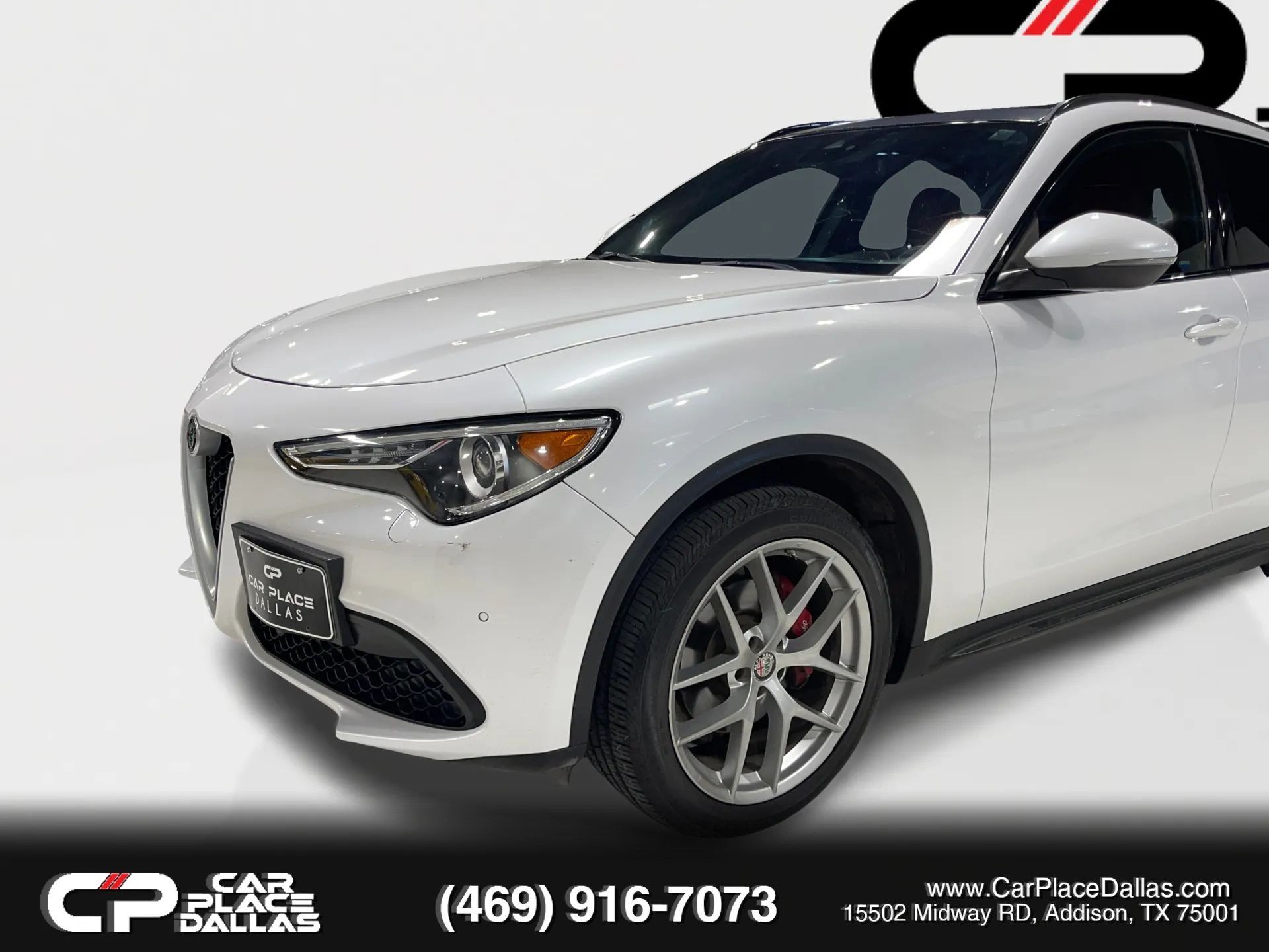 Used 2019 Alfa Romeo Stelvio Ti Sport w/ Quick Order Package 22S Sport AWD/4WD image 4