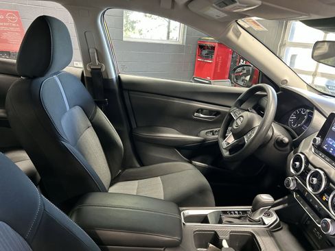 Certified 2025 Nissan Sentra SV FWD image 9