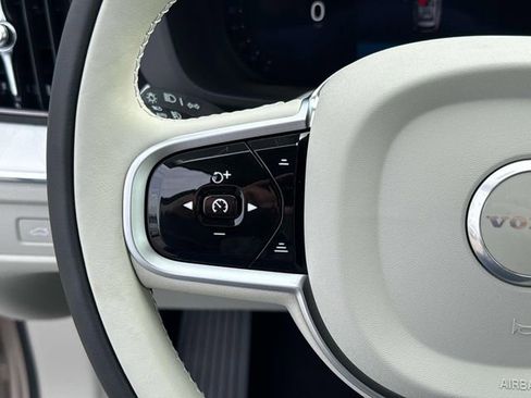 New 2026 Volvo XC60 B5 Ultra w/ Climate Package image 26