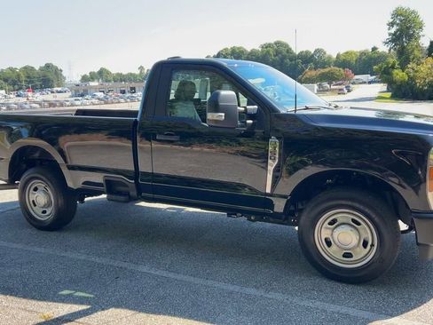 Used 2024 Ford F350 XL w/ Camper Package image 13