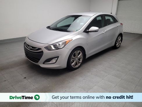 Used 2015 Hyundai Elantra GT w/ Option Group 02 FWD image 1