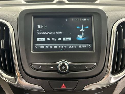 Used 2018 Chevrolet Equinox LT AWD/4WD image 14