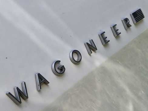 Used 2024 Jeep Wagoneer Series II w/ Flexible Seating Group RWD image 10