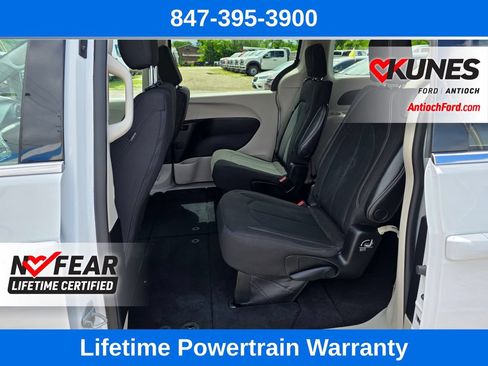 Used 2023 Chrysler Voyager LX FWD image 22