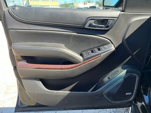 Used 2015 GMC Yukon SLT w/ Open Road Package image 9