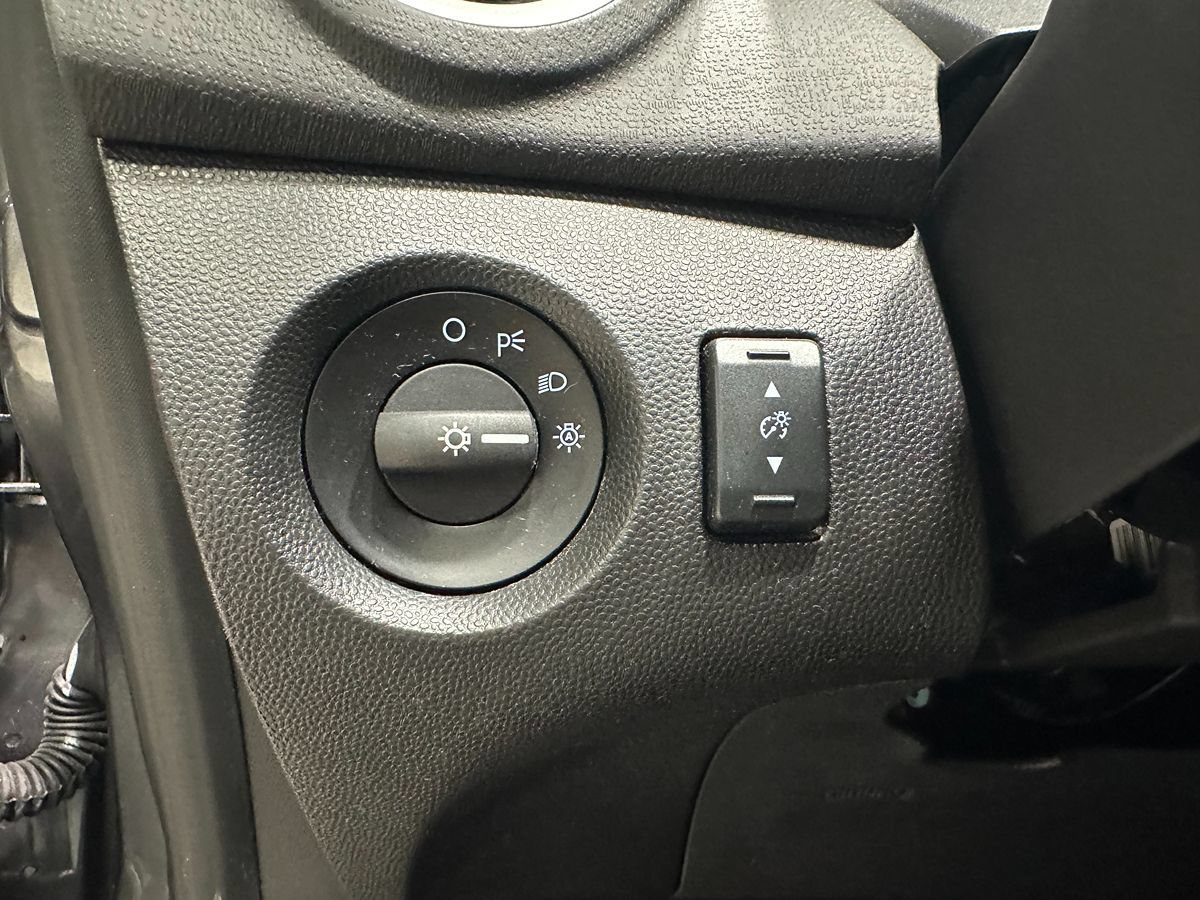 Used 2019 Ford Fiesta SE FWD image 29
