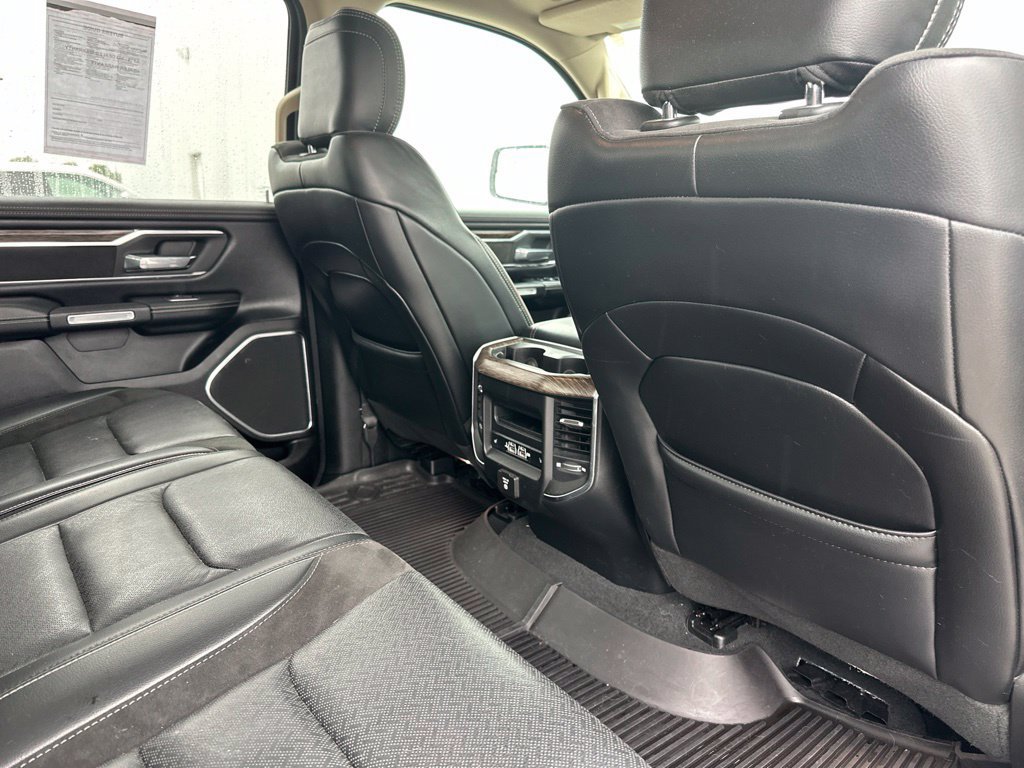 Used 2019 RAM 1500 Laramie AWD/4WD image 26