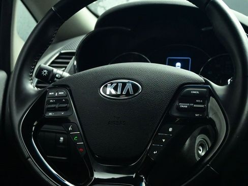 Used 2018 Kia Forte S image 9