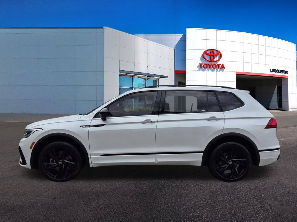 Used 2023 Volkswagen Tiguan SE R-Line FWD image 11