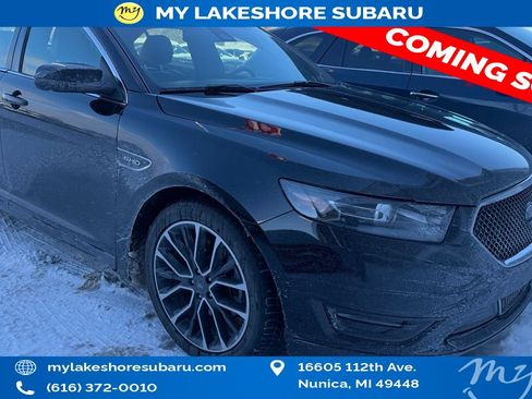 Used 2017 Ford Taurus SHO image 1