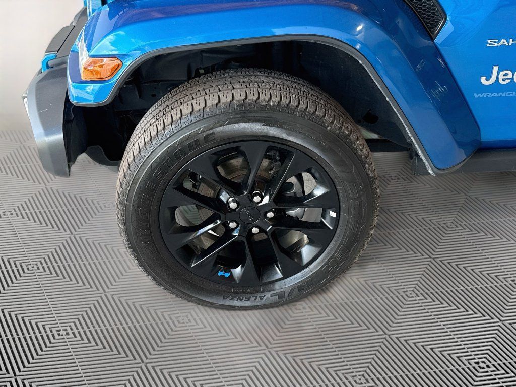 Certified 2023 Jeep Wrangler Unlimited Sahara AWD/4WD image 34