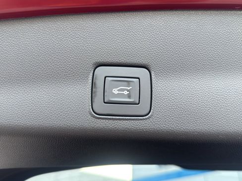 Used 2023 Chevrolet TrailBlazer RS w/ Sun and Liftgate Package AWD/4WD image 27