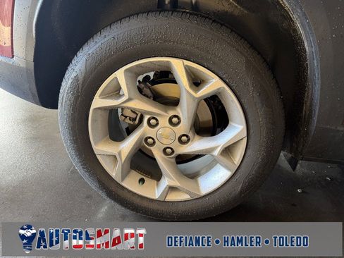 Used 2024 Chevrolet Trax LS w/ LS Convenience Package image 10