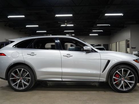 Used 2019 Jaguar F-PACE SVR AWD/4WD image 6