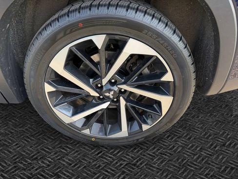 Used 2022 Mitsubishi Outlander SE AWD/4WD image 11