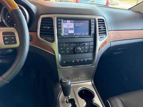 Used 2013 Jeep Grand Cherokee Overland w/ Trailer Tow Group image 15