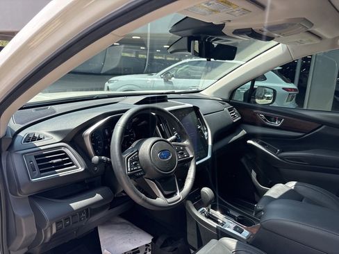 Used 2023 Subaru Ascent Touring AWD/4WD image 12