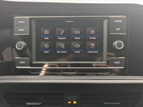 Used 2020 Volkswagen Jetta S image 29