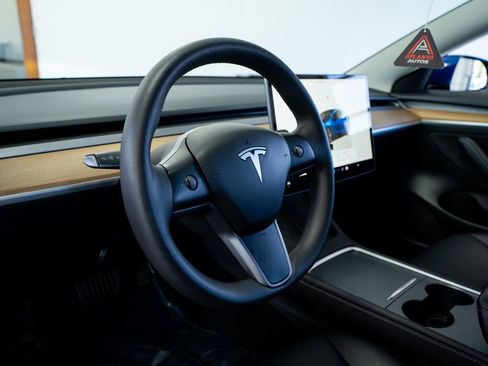 Used 2023 Tesla Model 3 Standard Range RWD image 27