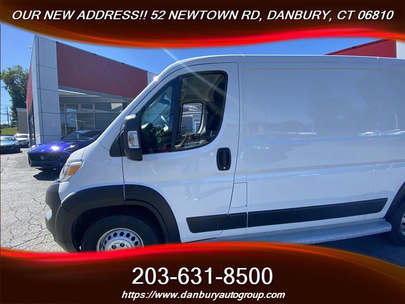 Used 2025 RAM ProMaster 2500 w/ U-Haul Equipment Group FWD image 6