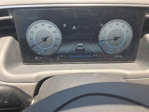 Used 2024 Hyundai Tucson Limited FWD image 11