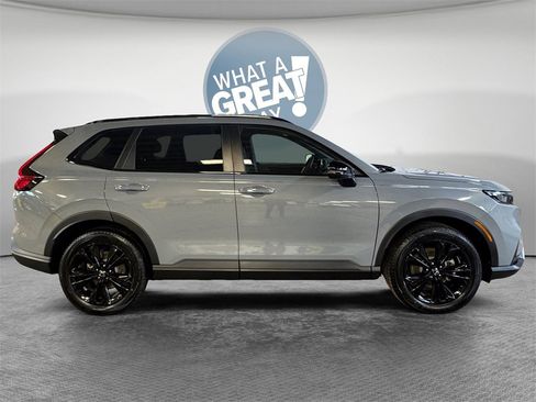 Used 2026 Honda CR-V Sport Touring image 2