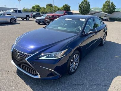 Used 2019 Lexus ES 350 w/ Accessory Package 2