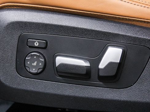 Certified 2023 BMW X5 sDrive40i w/ Premium Package image 21