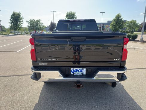 Used 2020 Chevrolet Silverado 2500 LTZ w/ LTZ Plus Package AWD/4WD image 4