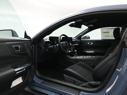 New 2025 Ford Mustang Coupe image 8