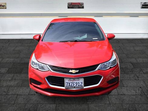 Used 2017 Chevrolet Cruze LS FWD image 2