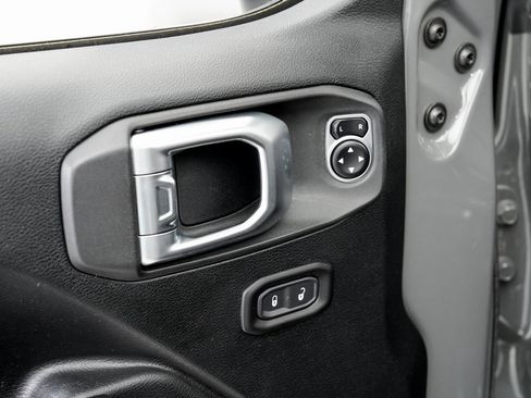 Used 2020 Jeep Gladiator Rubicon image 8