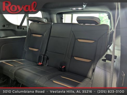 Used 2023 GMC Yukon XL AT4 w/ LPO, Floor Liner Package AWD/4WD image 18
