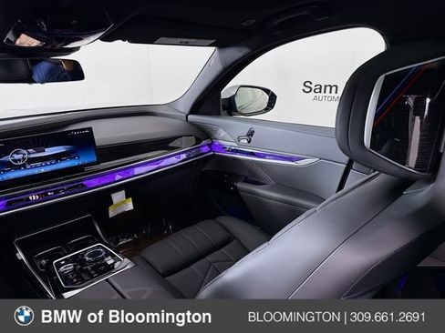 Used 2026 BMW 740i xDrive image 25