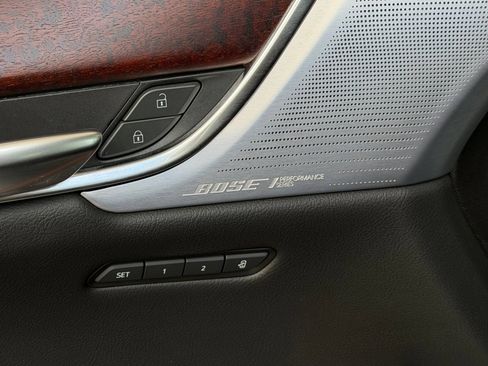 Used 2023 Cadillac XT5 Premium Luxury FWD image 9