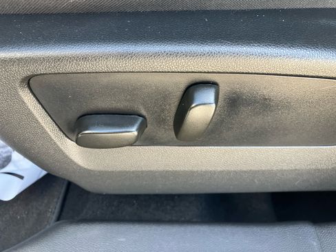 Used 2022 Buick Envision Preferred w/ Sport Touring Package FWD image 11