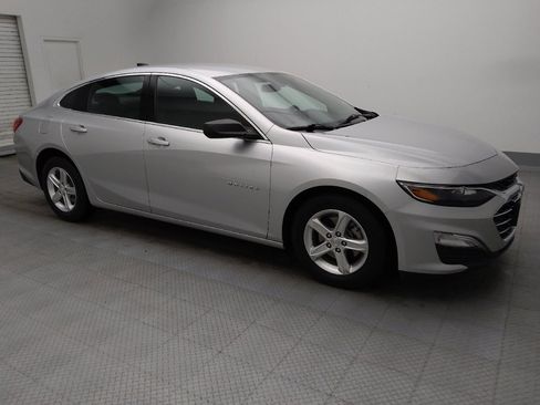 Used 2021 Chevrolet Malibu LS FWD image 11