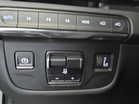 Used 2023 Cadillac Escalade Premium Luxury w/ Performance Package image 26