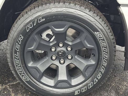 New 2026 RAM 1500 Big Horn AWD/4WD image 32