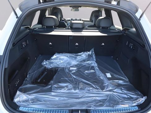 Used 2026 Mercedes-Benz GLC 300 4MATIC image 10
