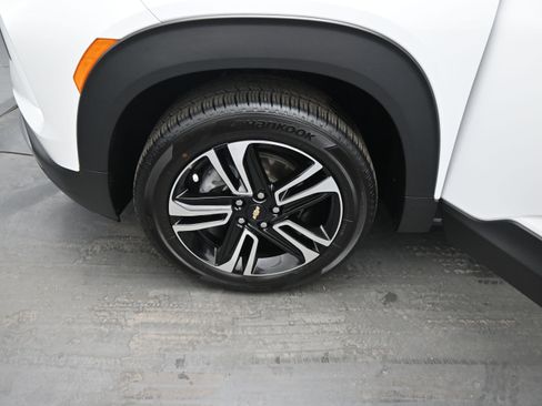 Used 2024 Chevrolet TrailBlazer LT w/ Convenience Package AWD/4WD image 22